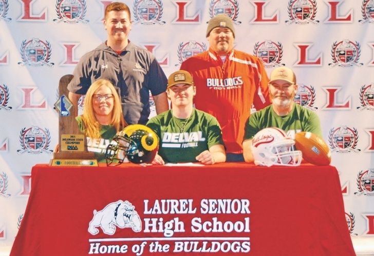 Laurel’s Snyder to play football, attend Delaware Valley University
