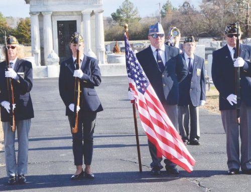 Laurel Women’s Civic Club holds inaugural Wreaths of Remembrance ceremony