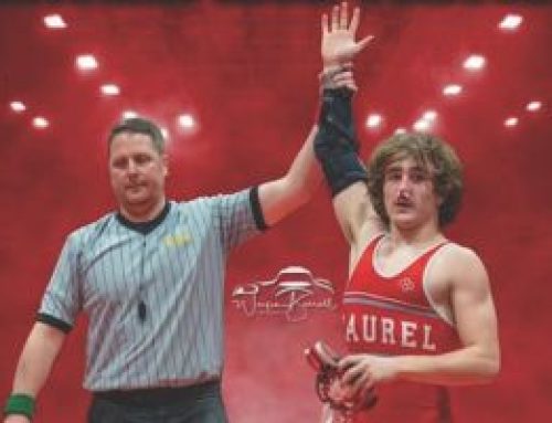 Laurel High wrestlers reach milestones during Canal Classic