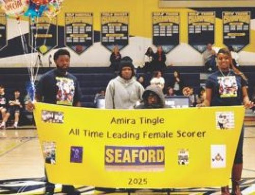 Seaford girls’ basketball team celebrates Tingle as program’s new scoring leader