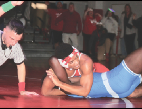 Laurel wrestling edges Woodbridge, 40-36, in battle of unbeaten South squads